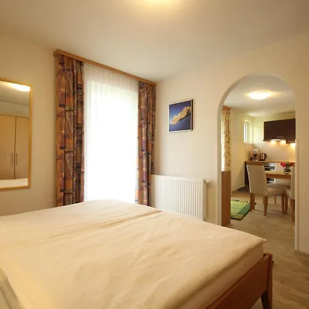 Апартаменты Apartmenthaus Dornroeschen