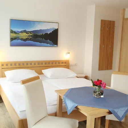 Apartmenthaus Dornroeschen Апартаменты *