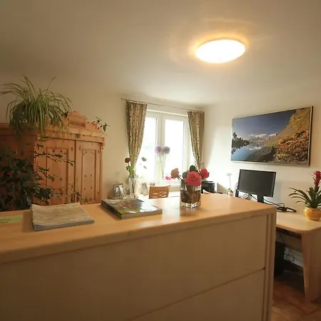 Апартаменты Apartmenthaus Dornroeschen