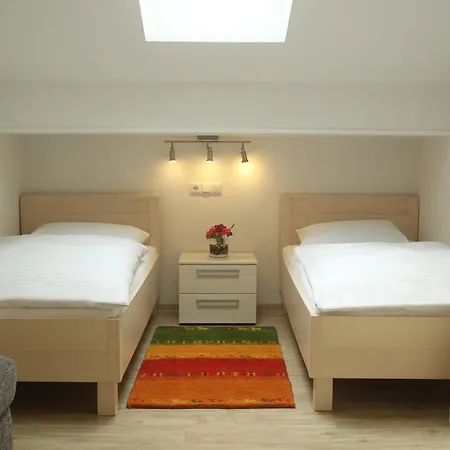 Апартаменты Apartmenthaus Dornroeschen *